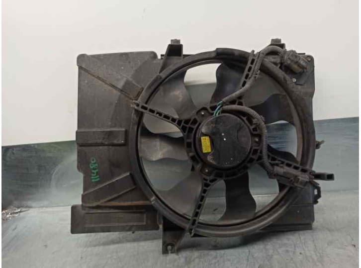 Recambio de electroventilador para hyundai getz (tb) 1.1 referencia OEM IAM 253801C250 2