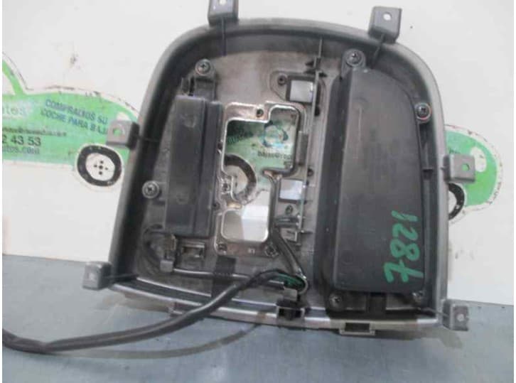 Recambio de consola para hyundai santa fé ii (cm) 2.2 crdi referencia OEM IAM 846482B000 3
