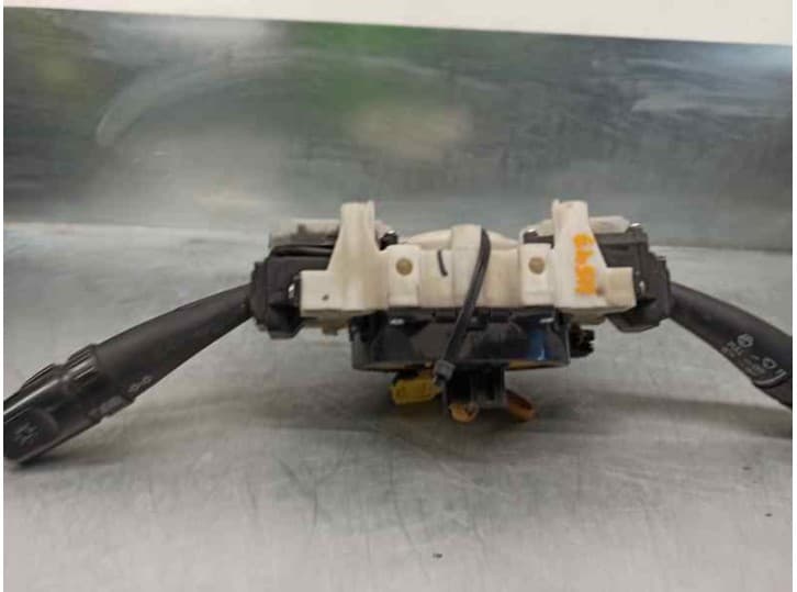 Recambio de mando luces para hyundai tucson (jm) 2.0 crdi referencia OEM IAM DI0Q06N2340 3