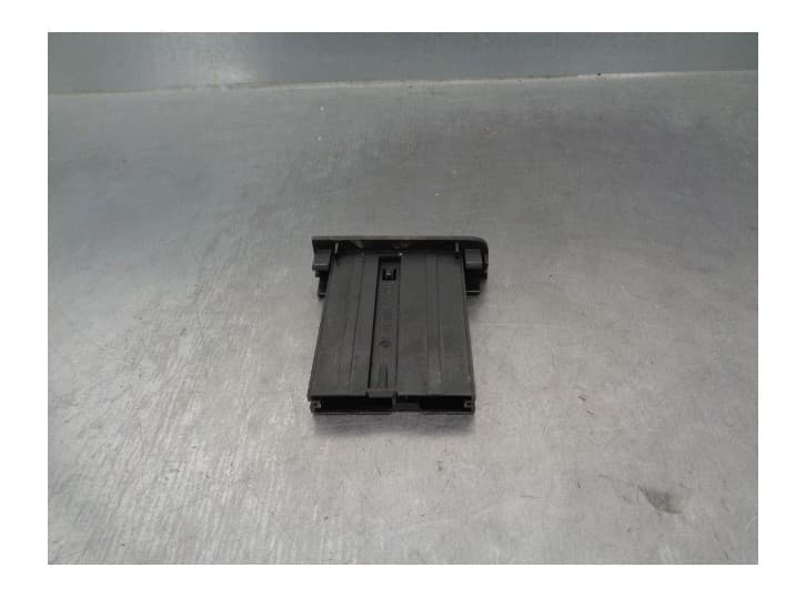 Recambio de moldura para volkswagen polo v (6r1, 6c1) 1.4 tdi referencia OEM IAM 6C0858373 2