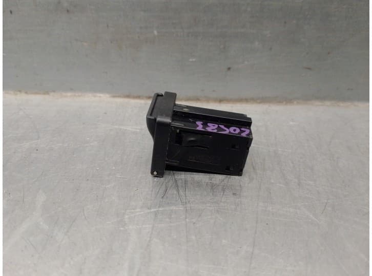 Recambio de interruptor para infiniti fx 37 awd referencia OEM IAM 284H31FA0A 4