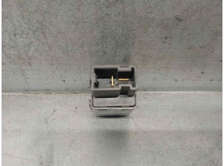Recambio de rele para infiniti fx 37 awd referencia OEM IAM 24330C9900 3
