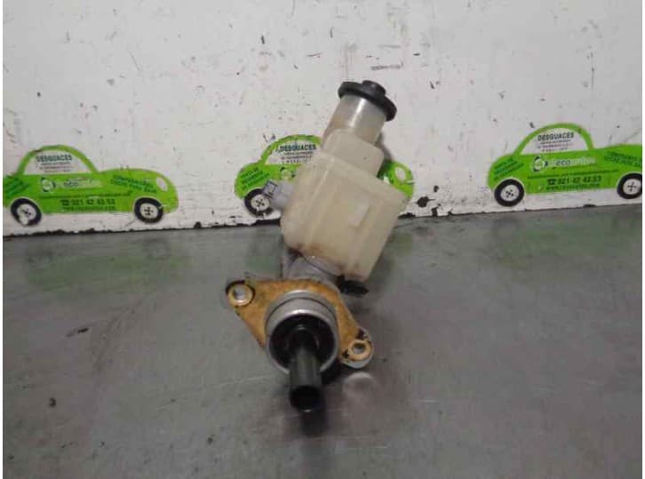 Recambio de bomba freno para toyota rav 4 2.4 120kw referencia OEM IAM 13231110690 2