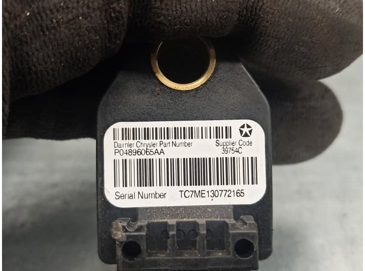Recambio de sensor impacto para dodge caliber 2.0 referencia OEM IAM P04896065AA 4