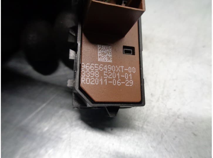 Recambio de mando para peugeot 5008 (0u_, 0e_) 1.6 hdi referencia OEM IAM 96656490XT 3