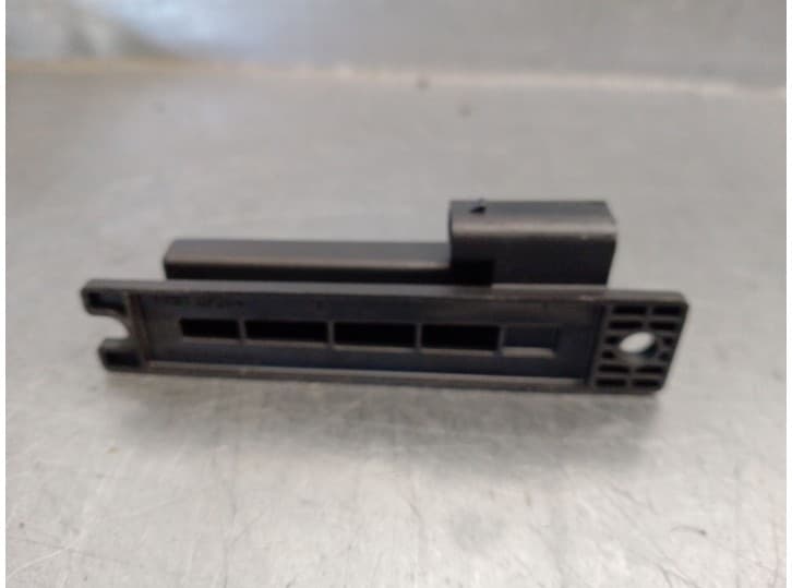 Recambio de antena para jaguar xe (x760) 2.0 d referencia OEM IAM AH4215K603AA 2