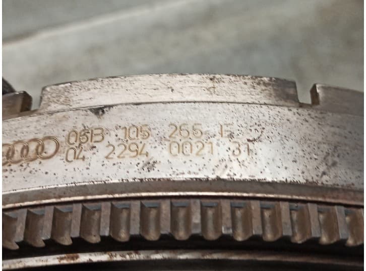 Recambio de volante motor para audi a4 b6 (8e2) 2.0 fsi referencia OEM IAM 06B105266E 4