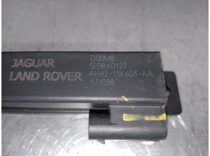 Recambio de antena para jaguar xe (x760) 2.0 d referencia OEM IAM AH4215K603AA 4