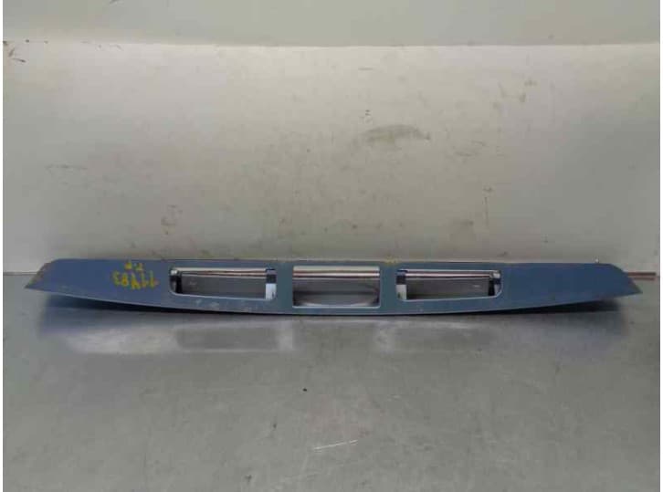 Recambio de molduras traseras para kia picanto i (sa) 1.1 referencia OEM IAM 8731107110 3