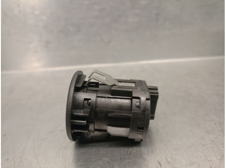 Recambio de interruptor para bmw x4 (f26) xdrive 20 d referencia OEM IAM 61319326501 2