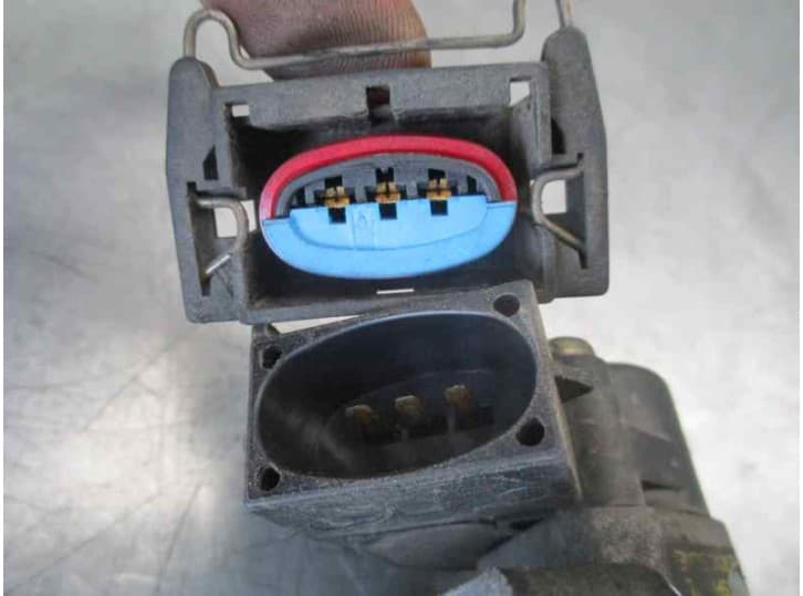 Recambio de caja mariposa para ford escort berlina 1.6 referencia OEM IAM 958FFA 9