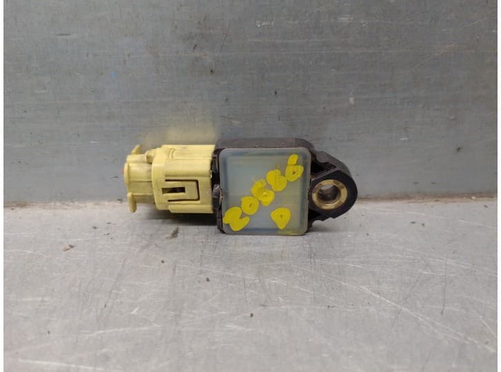 Recambio de sensor impacto para hyundai i30 (fd) 1.6 crdi referencia OEM IAM 959200A100 2