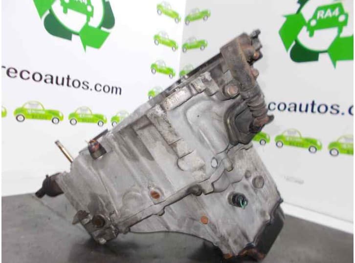 Recambio de caja cambios para mazda 323 p v (ba) 1.5 16v referencia OEM IAM F5D2 6
