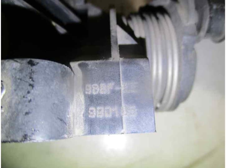 Recambio de caja mariposa para ford mondeo ii (bap) 1.8 i referencia OEM IAM 988FEE  WEBER 7