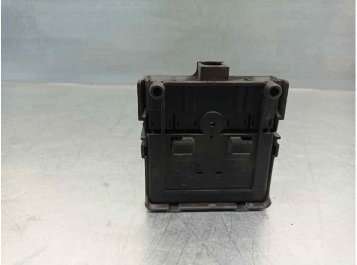 Recambio de modulo electronico para mini mini (r56) cooper d referencia OEM IAM 9136724 2
