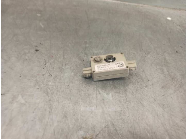 Recambio de antena para bmw x3 (e83) 3.0 d referencia OEM IAM 699009003