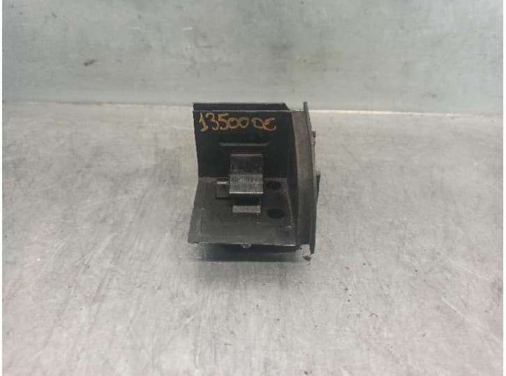 Recambio de caja reles / fusibles para bmw x3 (e83) 3.0 d referencia OEM IAM 7026710
