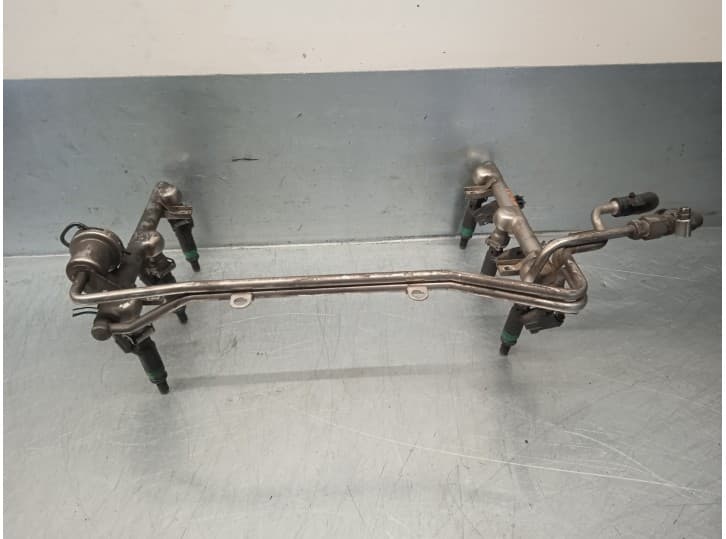Recambio de rampa inyectora para audi a6 c5 (4b2, 4b4) 3.0 referencia OEM IAM 06C133681J 2