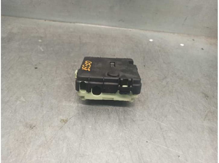 Recambio de caja reles / fusibles para bmw x3 (e83) 3.0 d referencia OEM IAM 8387547