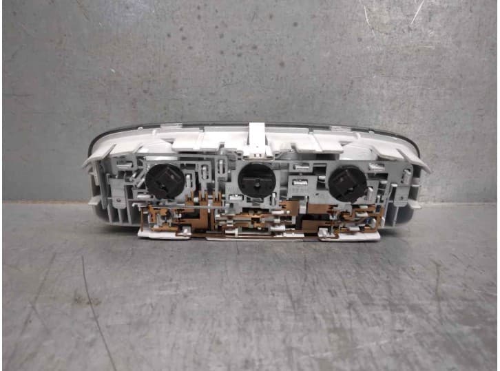 Recambio de luz interior para ford kuga i 2.0 tdci referencia OEM IAM 8A6A13K767AB 4