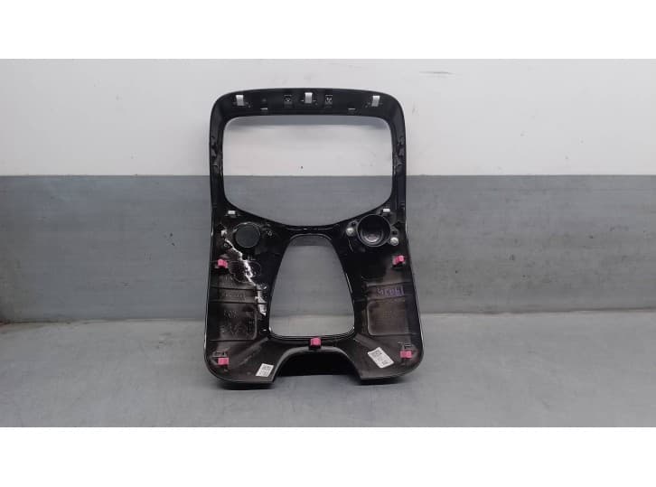 Recambio de moldura para citroën c1 ii (pa_, ps_) 1.0 vti 72 referencia OEM IAM 554050H040 2