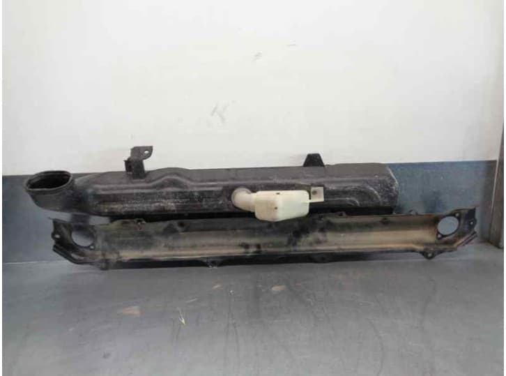 Recambio de panel frontal para mazda mx-3 (ec) 1.6 i referencia OEM IAM K83413200