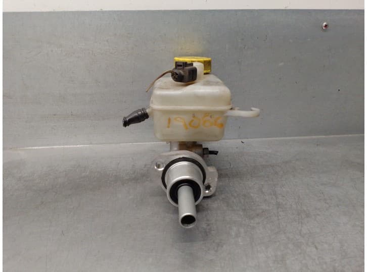 Recambio de bomba freno para seat ibiza iii (6l1) 1.4 tdi referencia OEM IAM 6Q0611301A 4