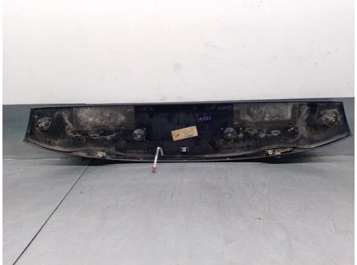 Recambio de aleron trasero para bmw 3 touring (e46) 320 d referencia OEM IAM 8235987 2