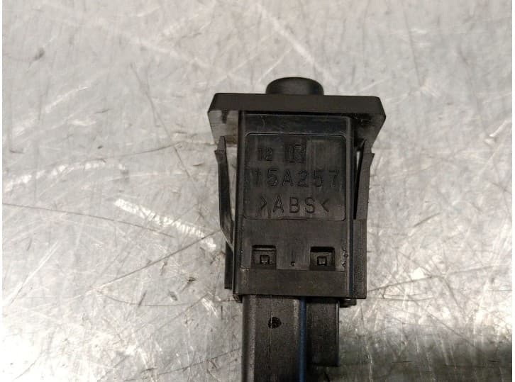 Recambio de interruptor para lexus ct (zwa10_) 200h (zwa10_) referencia OEM IAM 15A257 4