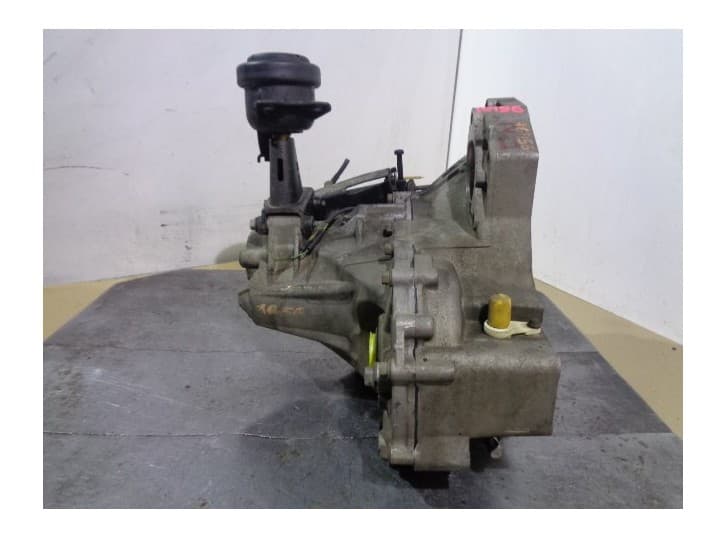 Recambio de caja cambios para mg mg zs 120 referencia OEM IAM RG13 2