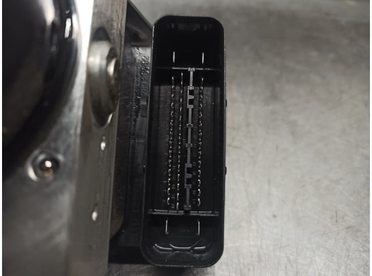 Recambio de abs para bmw 3 (e90) 320 d referencia OEM IAM 34516789300 10020604174 ATE 3