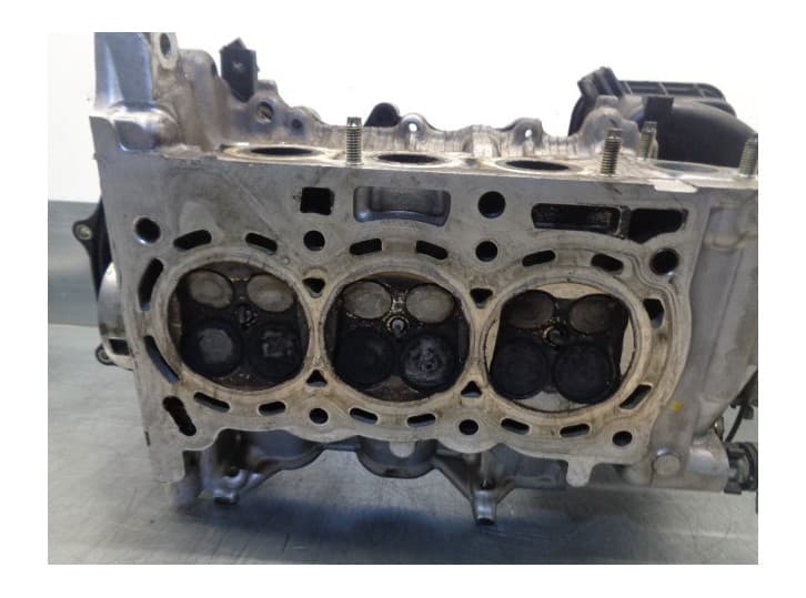 Recambio de culata para toyota aygo (_b1_) 1.0 (kgb10_) referencia OEM IAM 111010Q010 5
