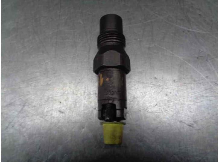 Recambio de inyector para ford mondeo i (gbp) 1.8 td referencia OEM IAM LCR6705601E  LUCAS 5
