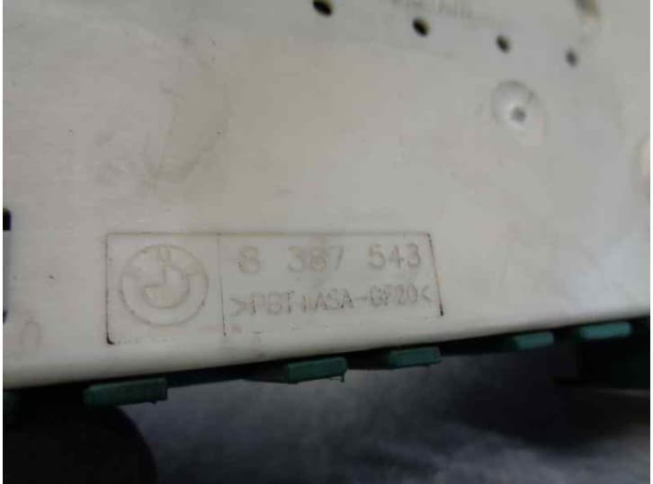 Recambio de caja reles / fusibles para bmw 5 (e39) 520 i referencia OEM IAM 8387543 3