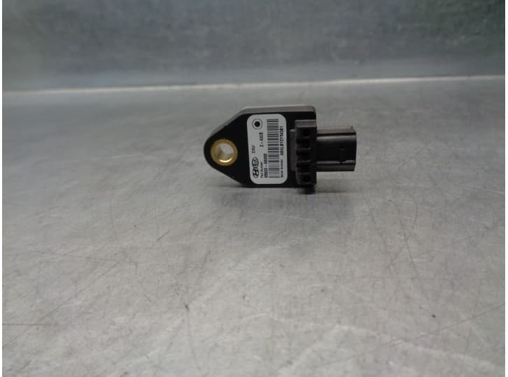 Recambio de sensor impacto para hyundai i30 (gd) 1.4 crdi referencia OEM IAM 95920A6000