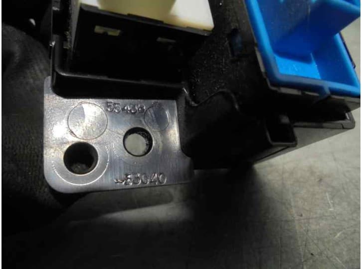 Recambio de interruptor para lexus is ii (_e2_) 220d (ale20) referencia OEM IAM 5543853040 3