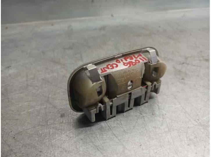 Recambio de luz interior para peugeot 807 (eb_) 2.2 hdi referencia OEM IAM PBTPGF301 3