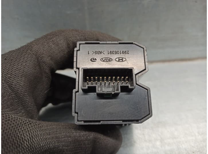 Recambio de interruptor para kia rio iii (ub) 1.1 crdi referencia OEM IAM 299105391 3
