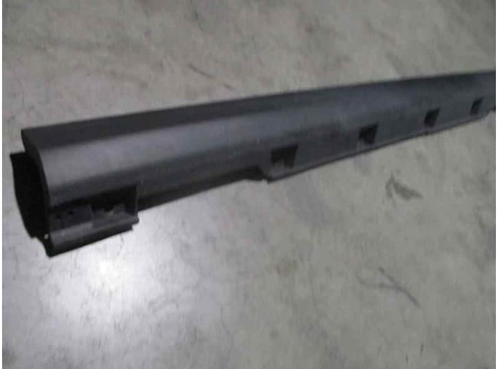 Recambio de faldon lateral para ford focus iii 1.0 ecoboost referencia OEM IAM 4