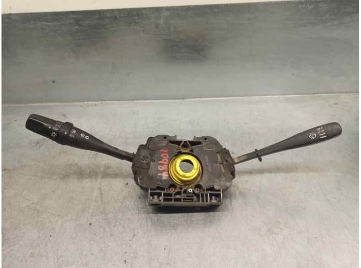 Recambio de mando luces para nissan pick up (d22) 2.5 d referencia OEM IAM 25567VB000