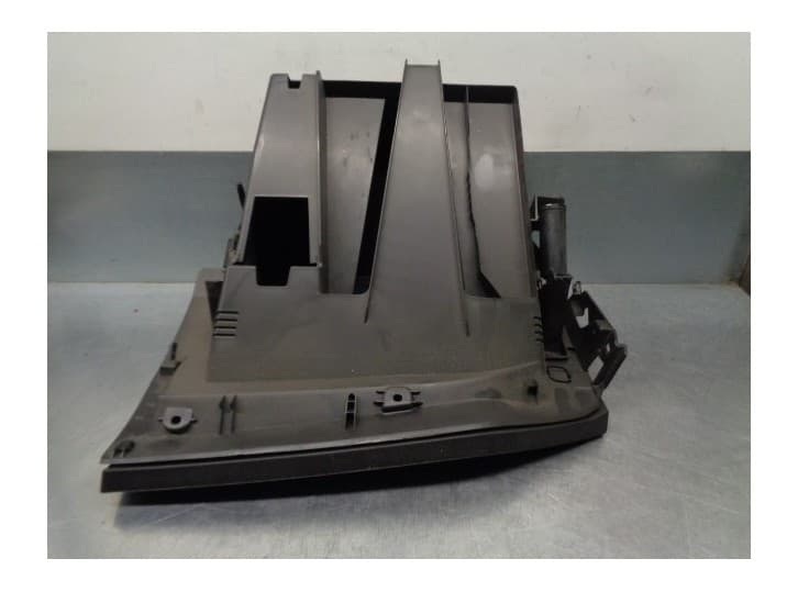 Recambio de guantera para ford focus iii 1.0 ecoboost referencia OEM IAM BM51A06044ALW 3