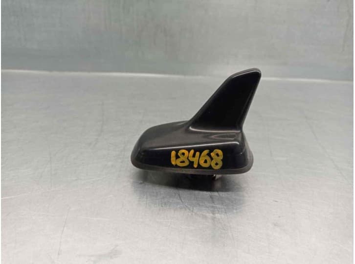 Recambio de antena para skoda karoq (nu7, nd7) 2.0 tdi referencia OEM IAM 5Q0035507P