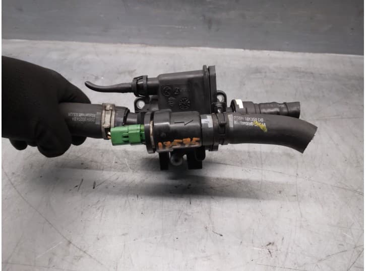Recambio de termostato para ford fiesta v van 1.4 tdci referencia OEM IAM 9654393880 3