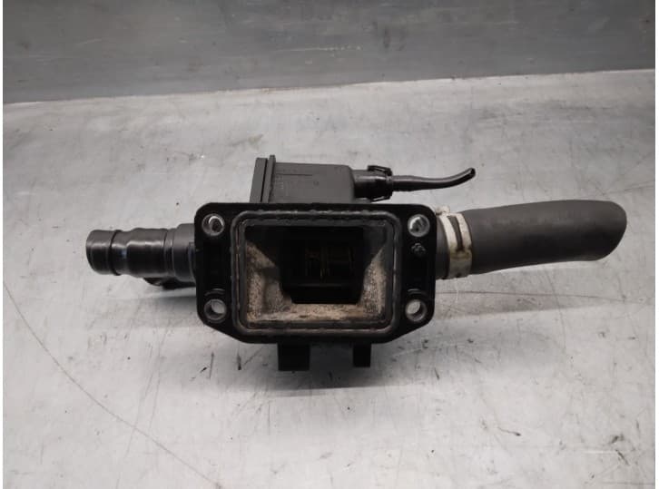 Recambio de termostato para ford fiesta v van 1.4 tdci referencia OEM IAM 9654393880 4