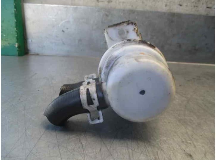 Recambio de deposito servo para chrysler sebring (js) 2.0 crd referencia OEM IAM 0678A 4
