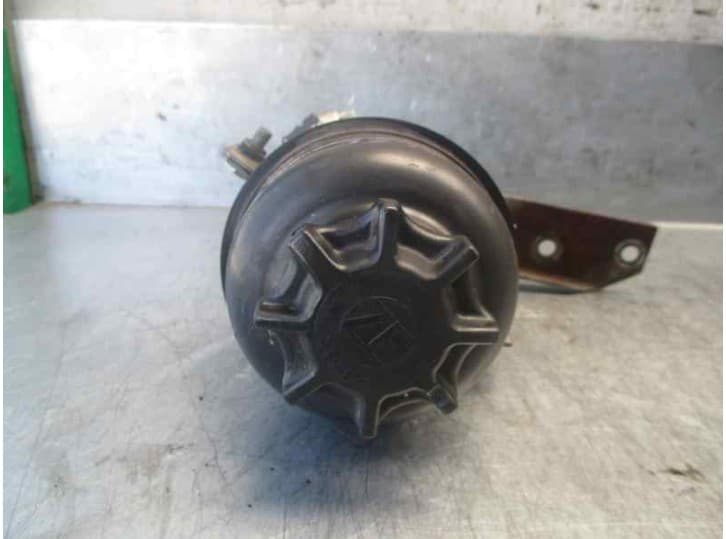 Recambio de deposito servo para opel frontera a (u92) 2.3 td (5jmwl4) referencia OEM IAM   ZF 2