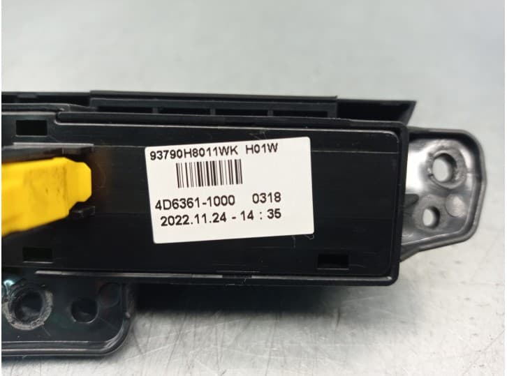 Recambio de warning para kia stonic (yb) 1.0 t-gdi referencia OEM IAM 4D63611000 3
