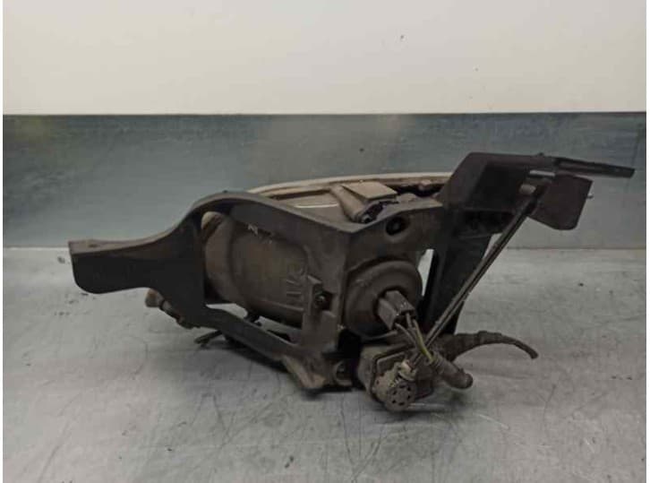 Recambio de faro derecho para opel sintra (apv) 2.2 dti referencia OEM IAM 16521698A 3