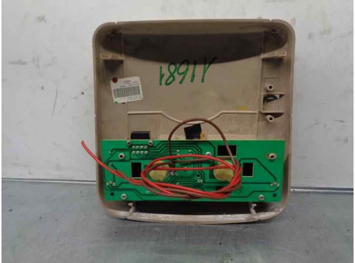 Recambio de luz interior para cadillac cts 3.2 referencia OEM IAM 10564N 2