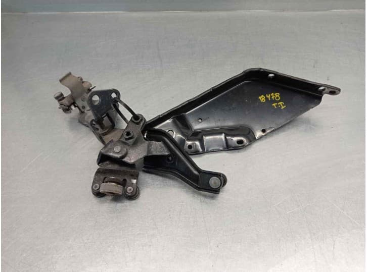 Recambio de bisagra puerta para mazda 5 (cr) 2.0 cd (cr19) referencia OEM IAM 4723091